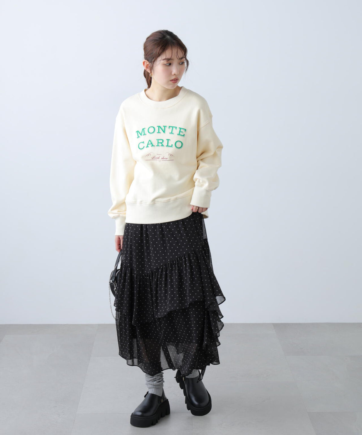アソートイレヘムフリルスカート