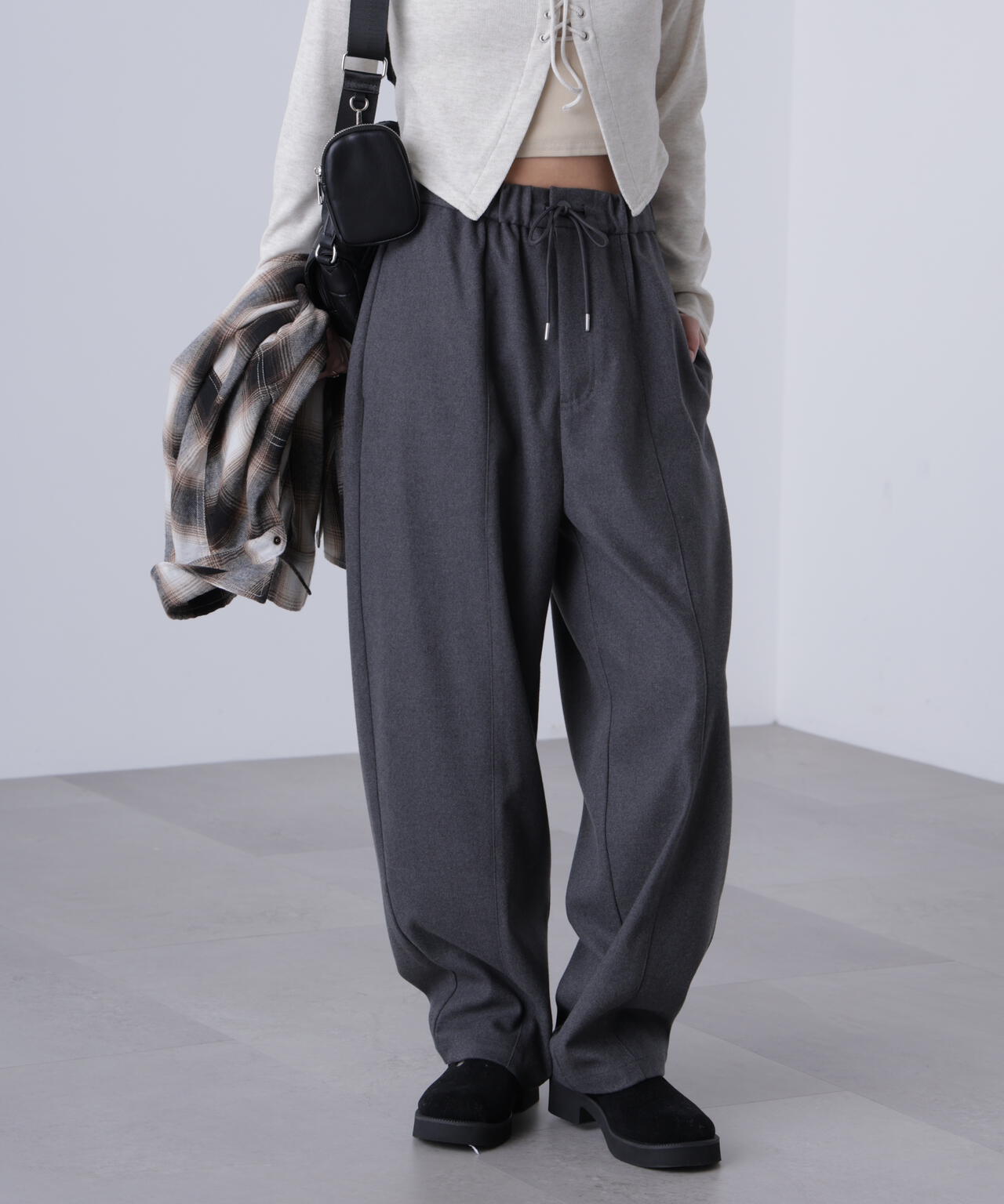 バルーンパンツ