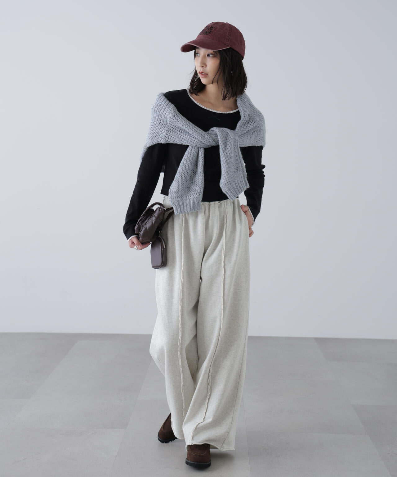 ワイドストレートスウェットパンツ