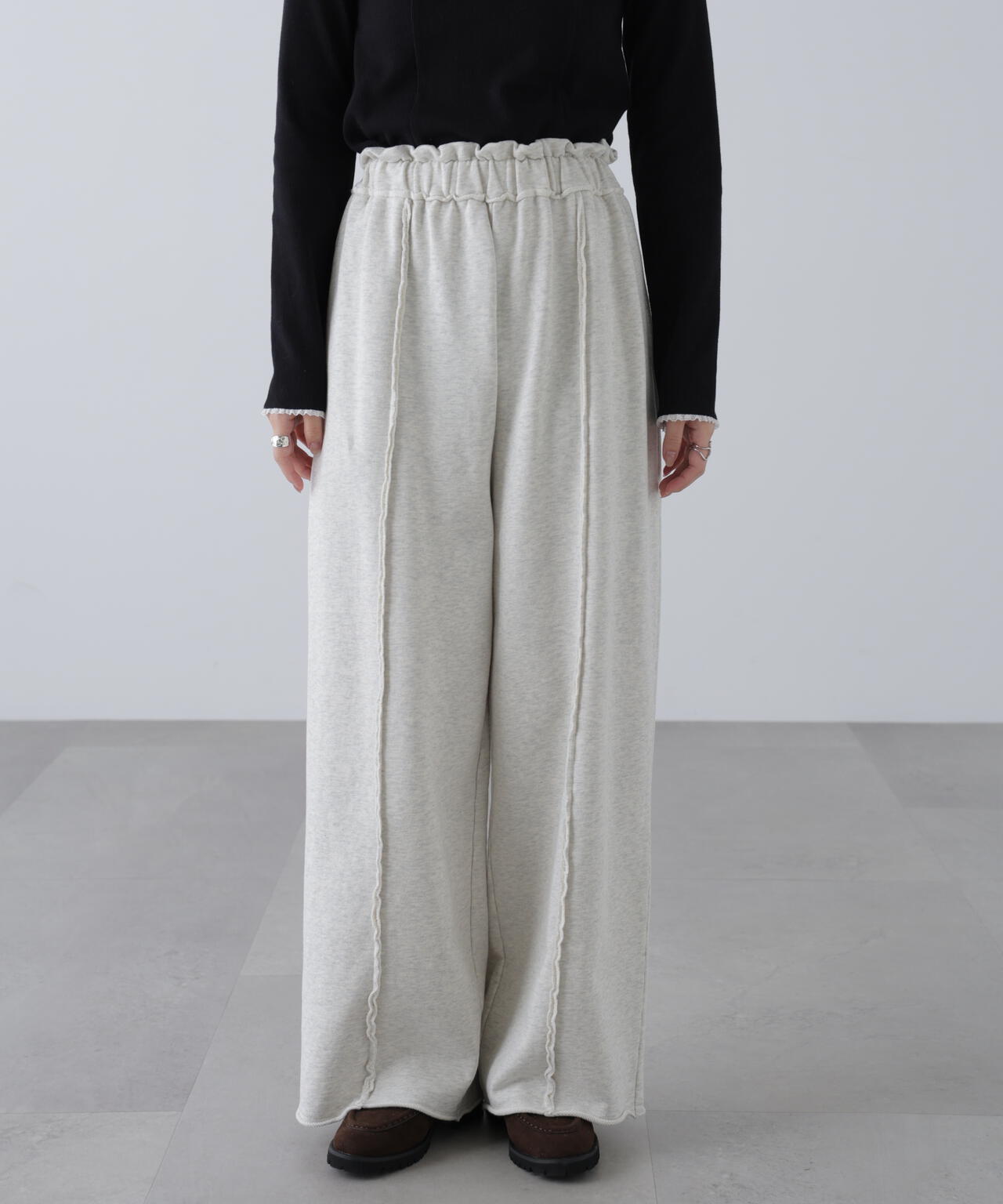 ワイドストレートスウェットパンツ