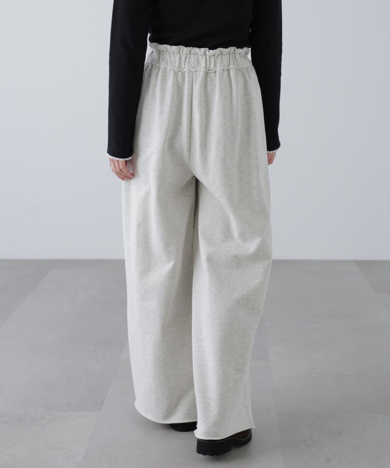 ワイドストレートスウェットパンツ