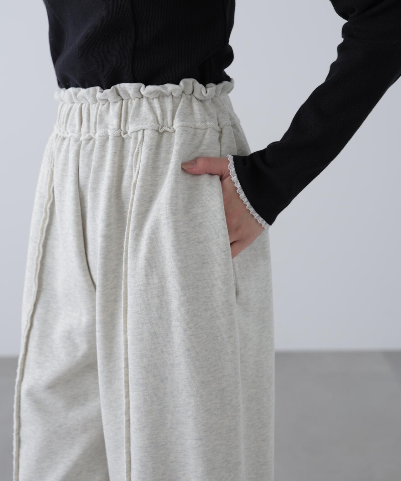 ワイドストレートスウェットパンツ