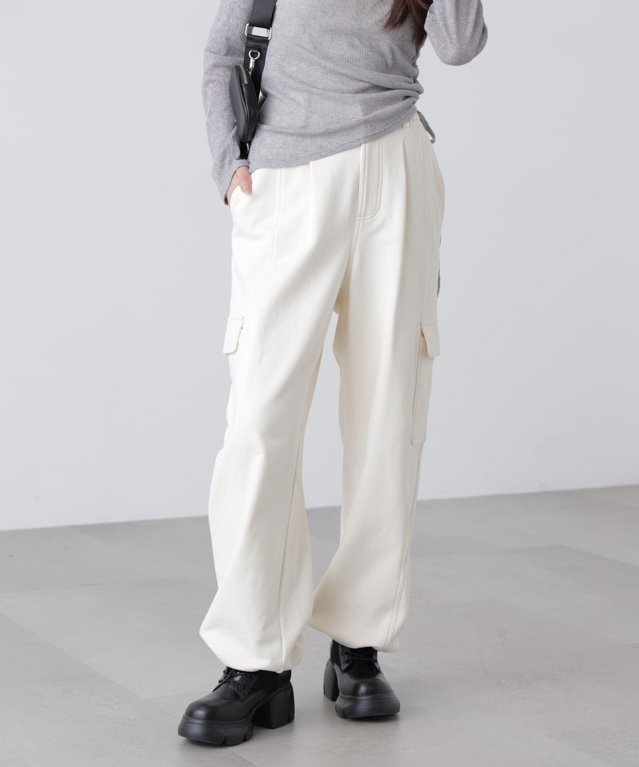 裏毛カーゴパンツ