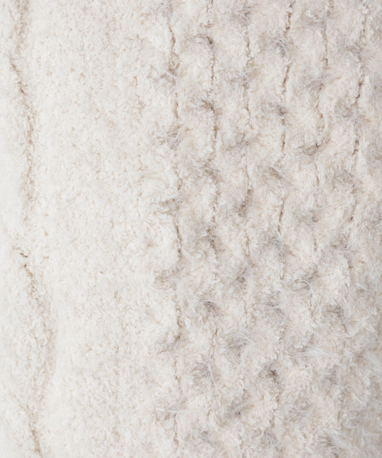 テディヤーンケーブル編みミニワンピース