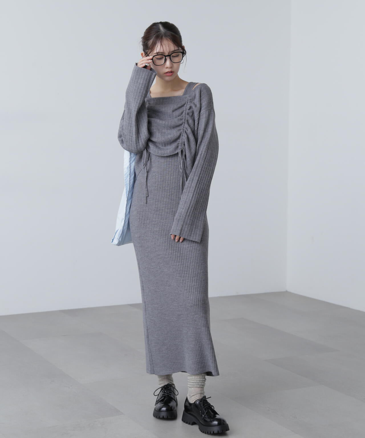 ドロストリブニットセットアップ