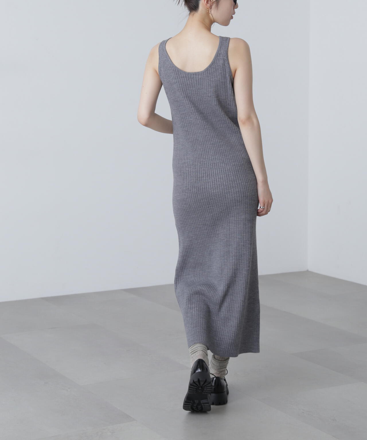 ドロストリブニットセットアップ