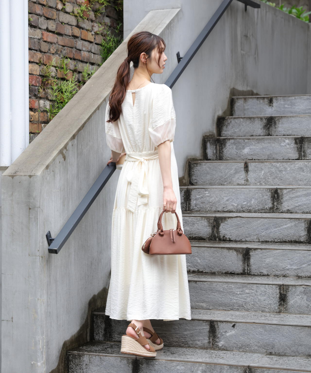 ランタンスリーブバックリボンワンピース