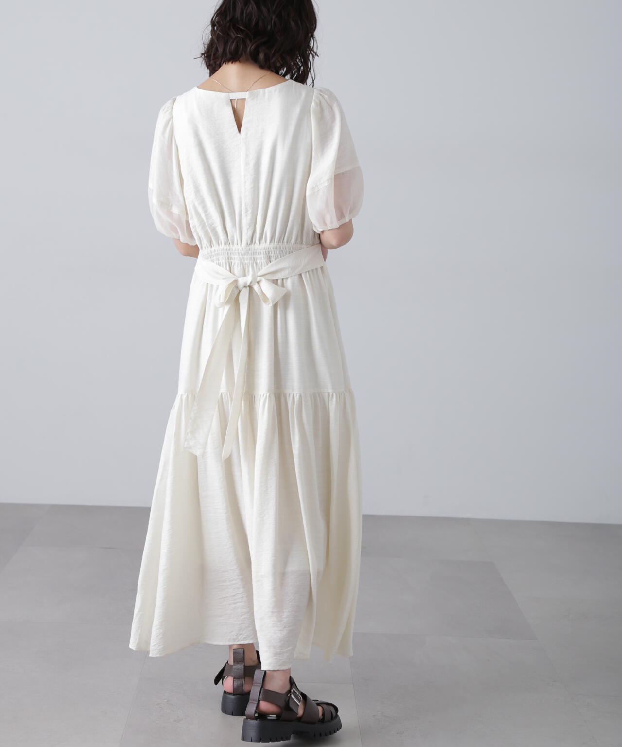 ランタンスリーブバックリボンワンピース
