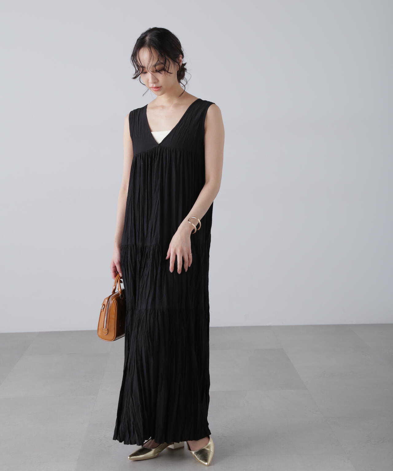 ワッシャーティアードノースリーブワンピース