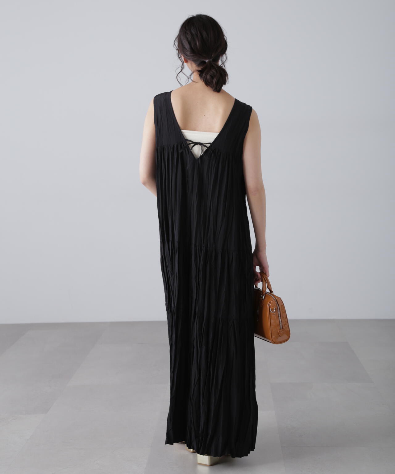 ワッシャーティアードノースリーブワンピース