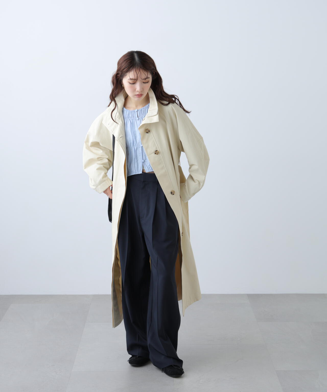 スタンドカラーロングトレンチコート