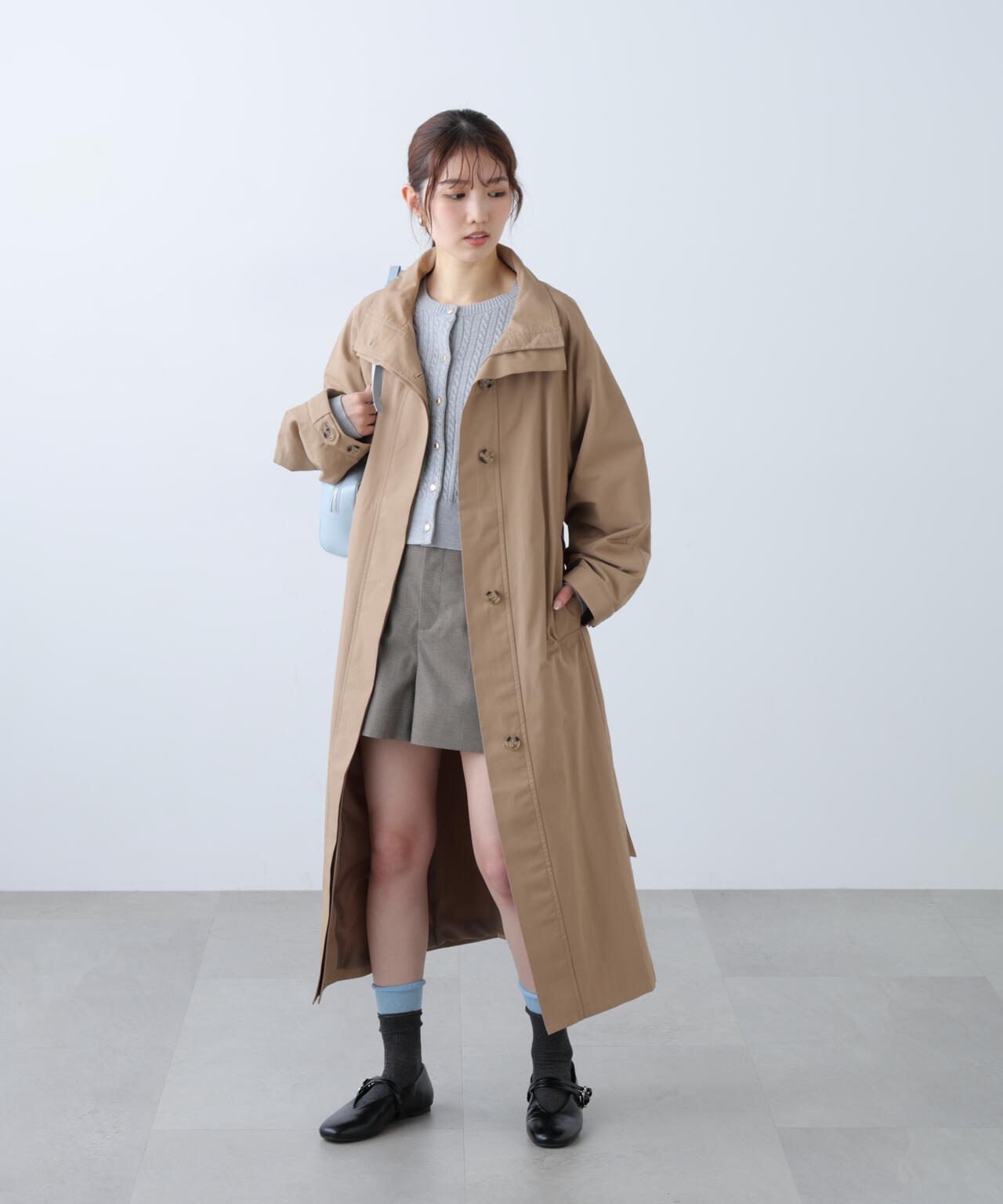 スタンドカラーロングトレンチコート