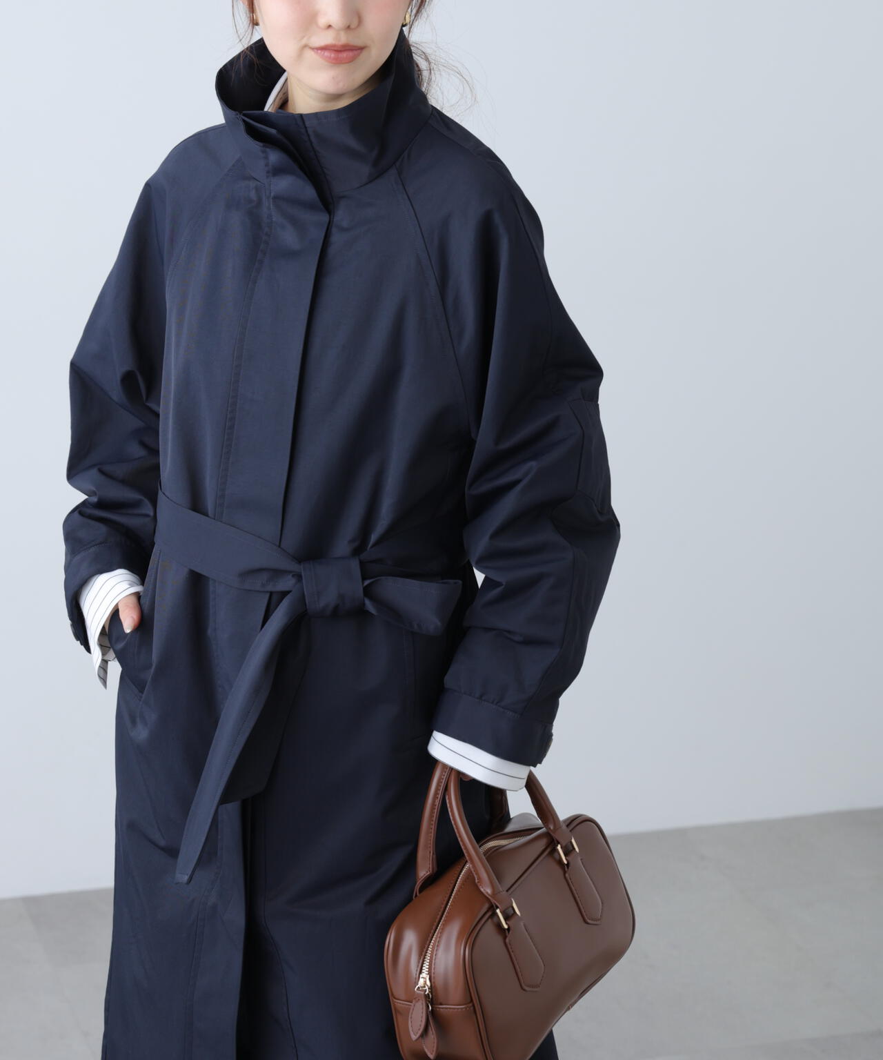 スタンドカラーロングトレンチコート