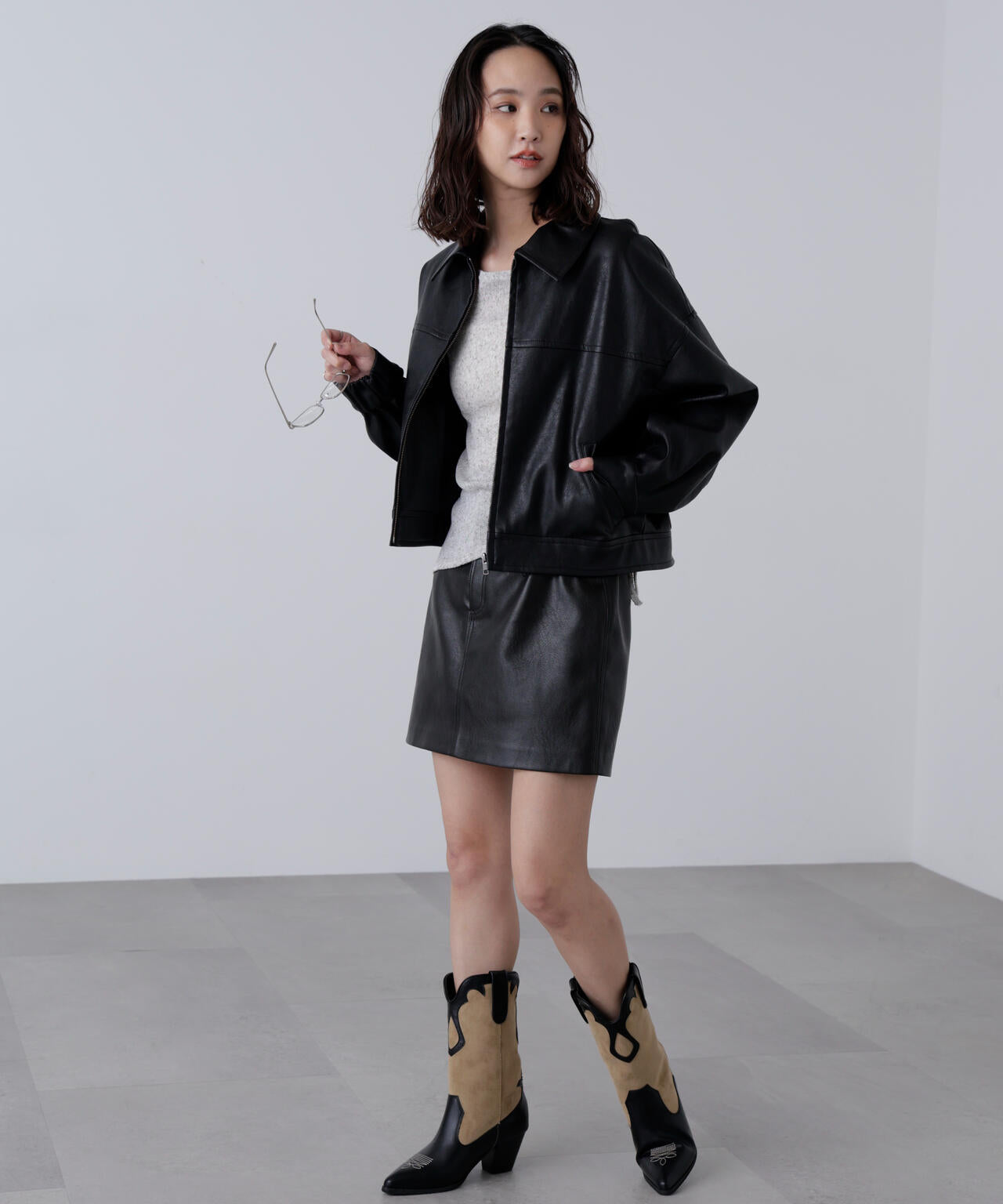 合皮ジップアップブルゾン