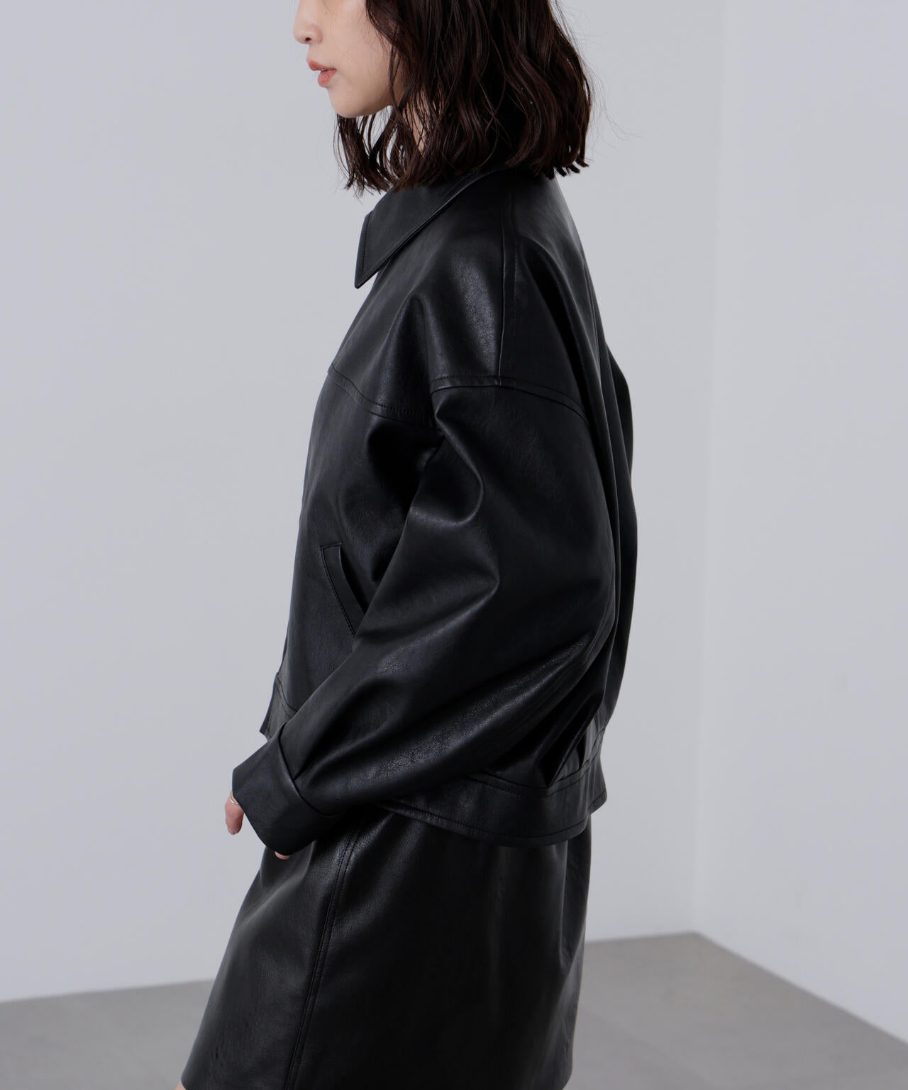 合皮ジップアップブルゾン