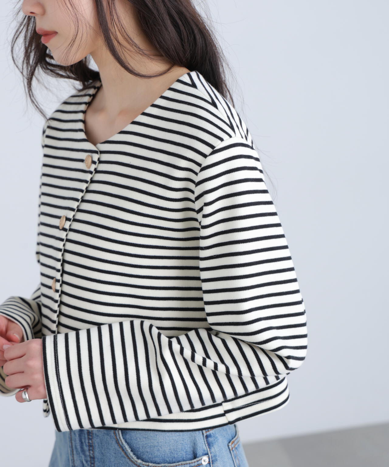 金ボタンノーカラージャケット