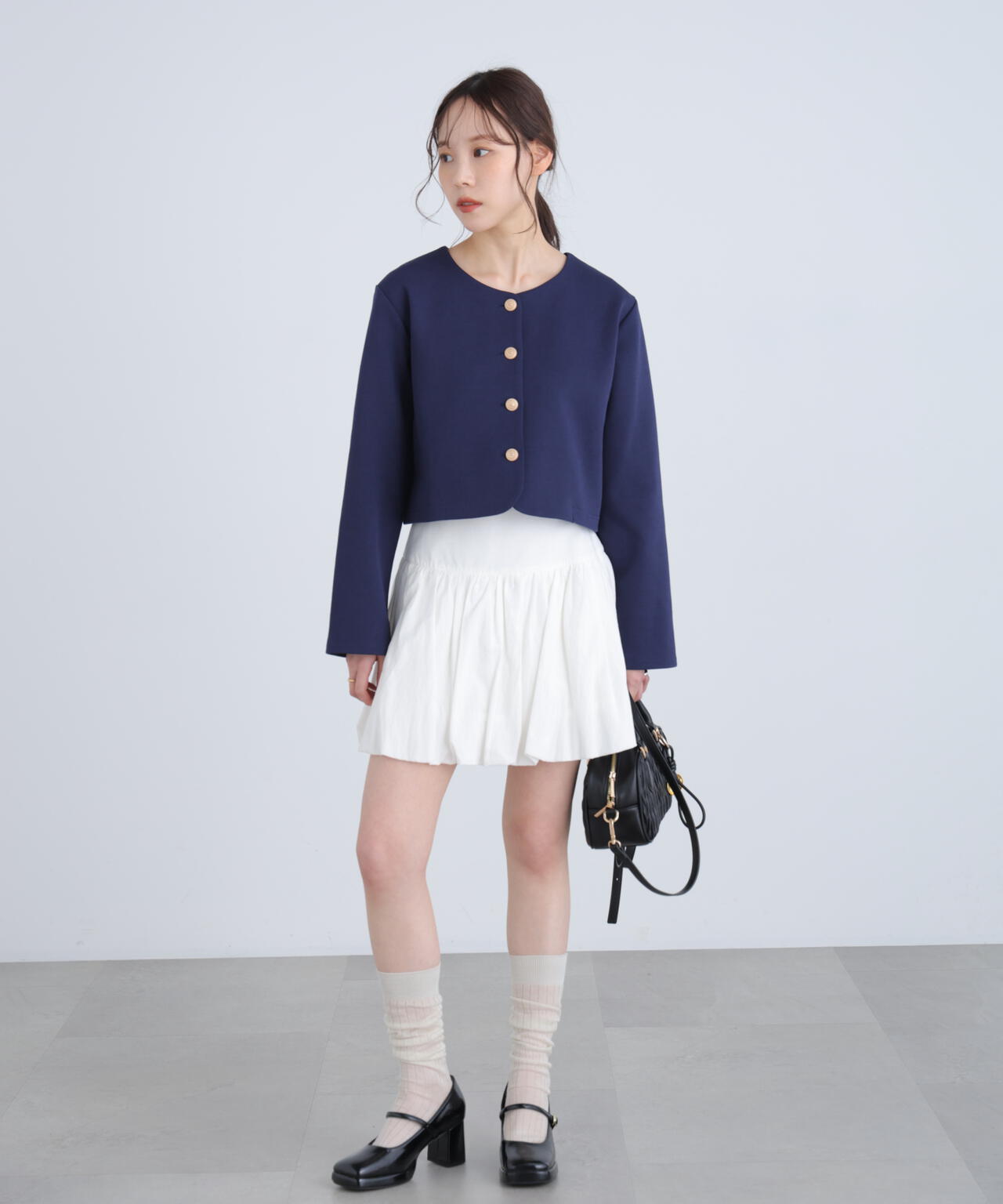 金ボタンノーカラージャケット