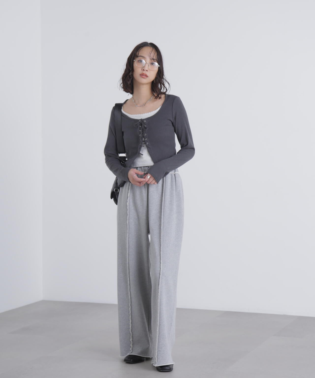 レースアップレイヤード長袖カットソー