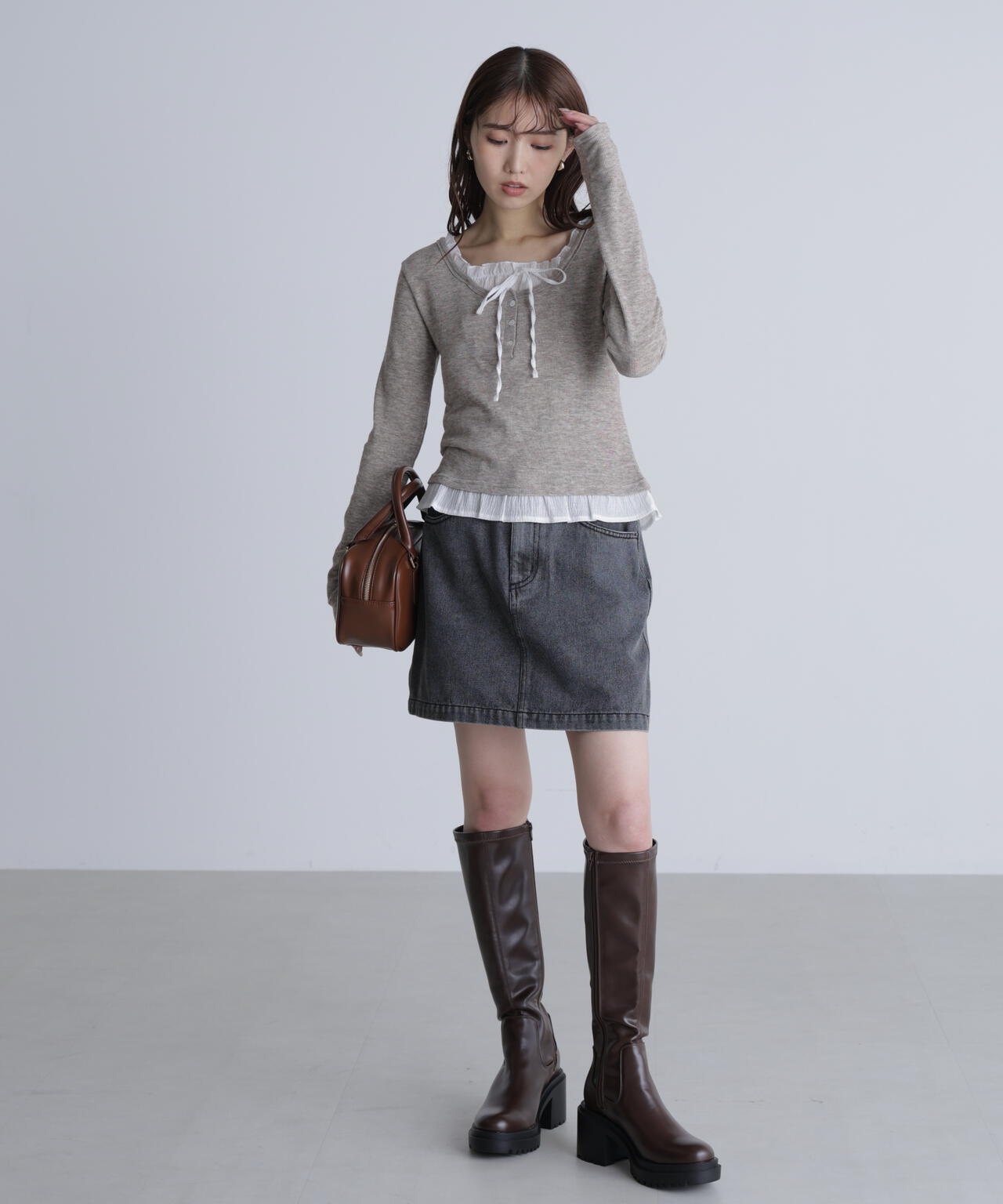 レイヤード風フリルリボンカットソー