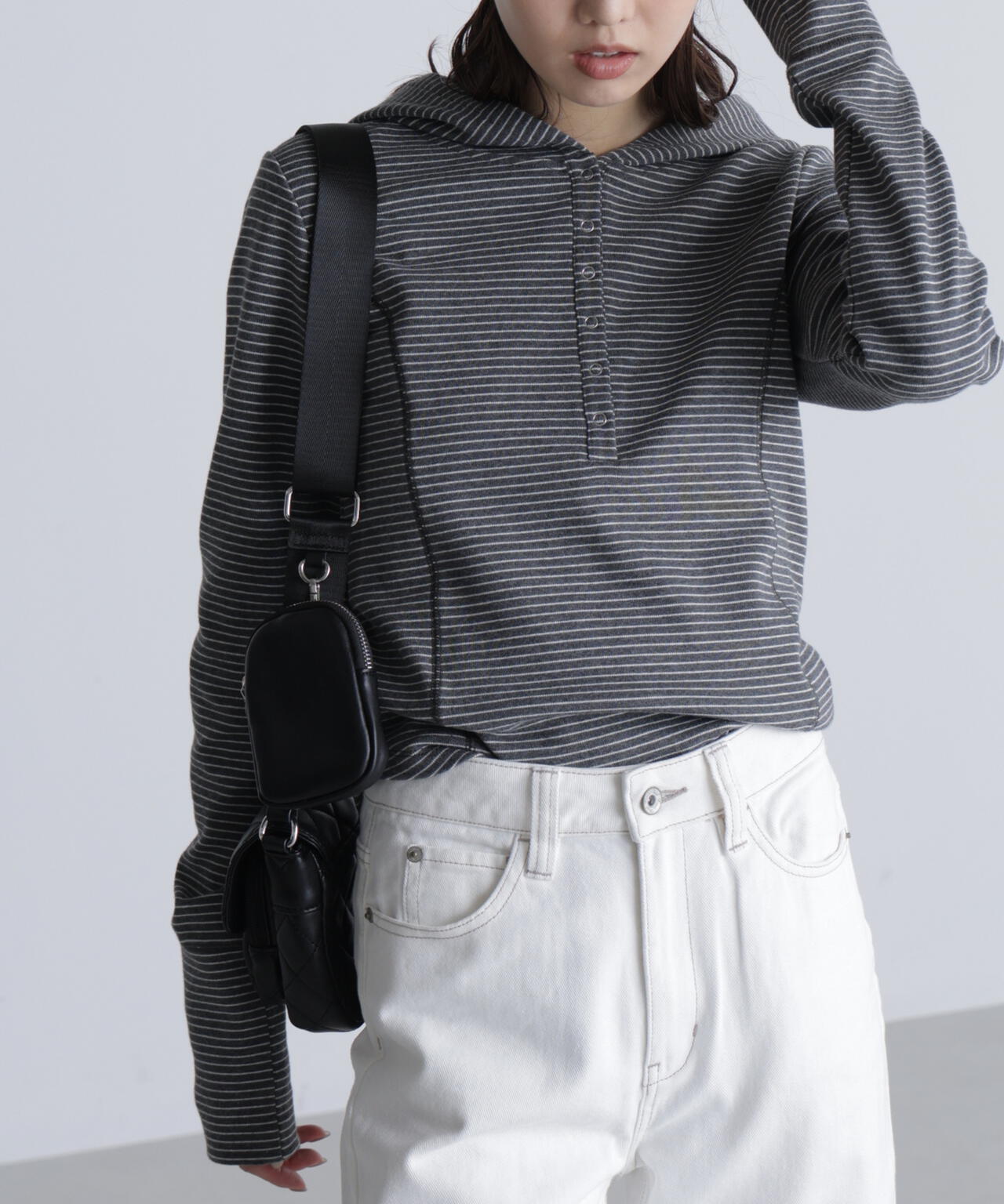 スキッパーカットソーフーディー