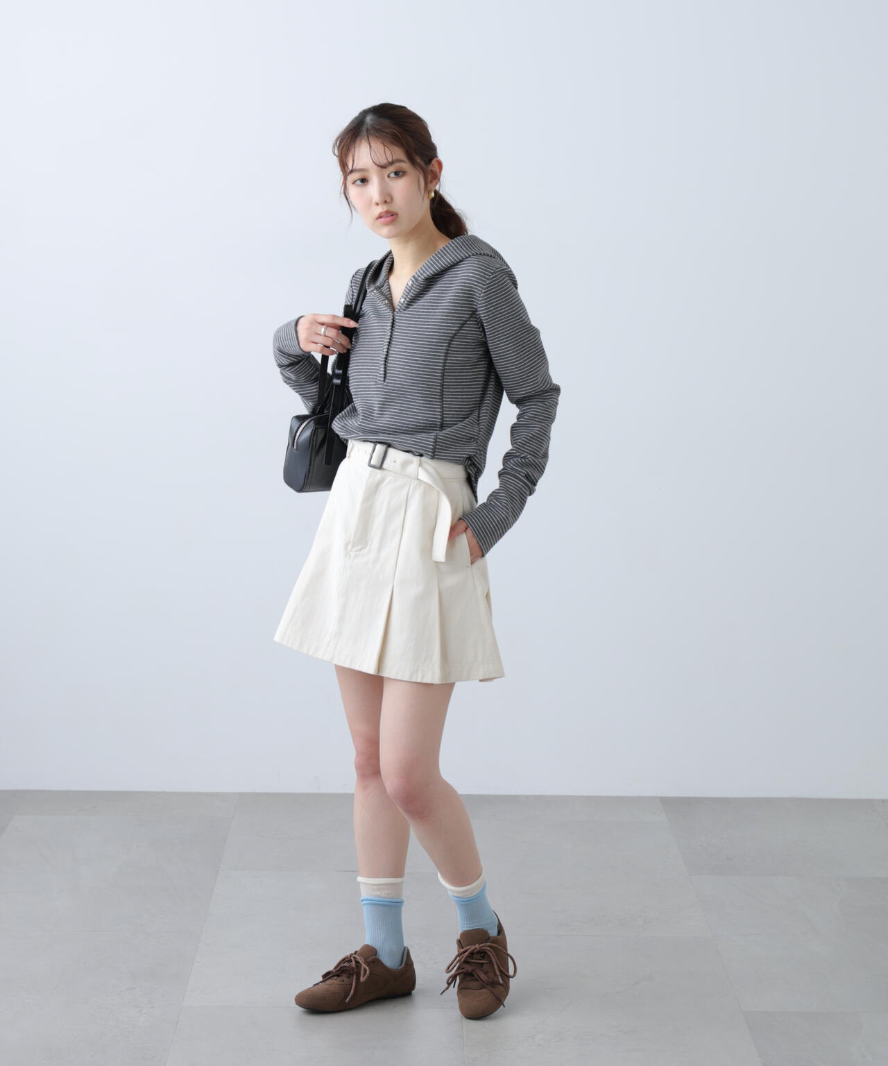 【追加生産予約】スキッパーカットソーフーディー