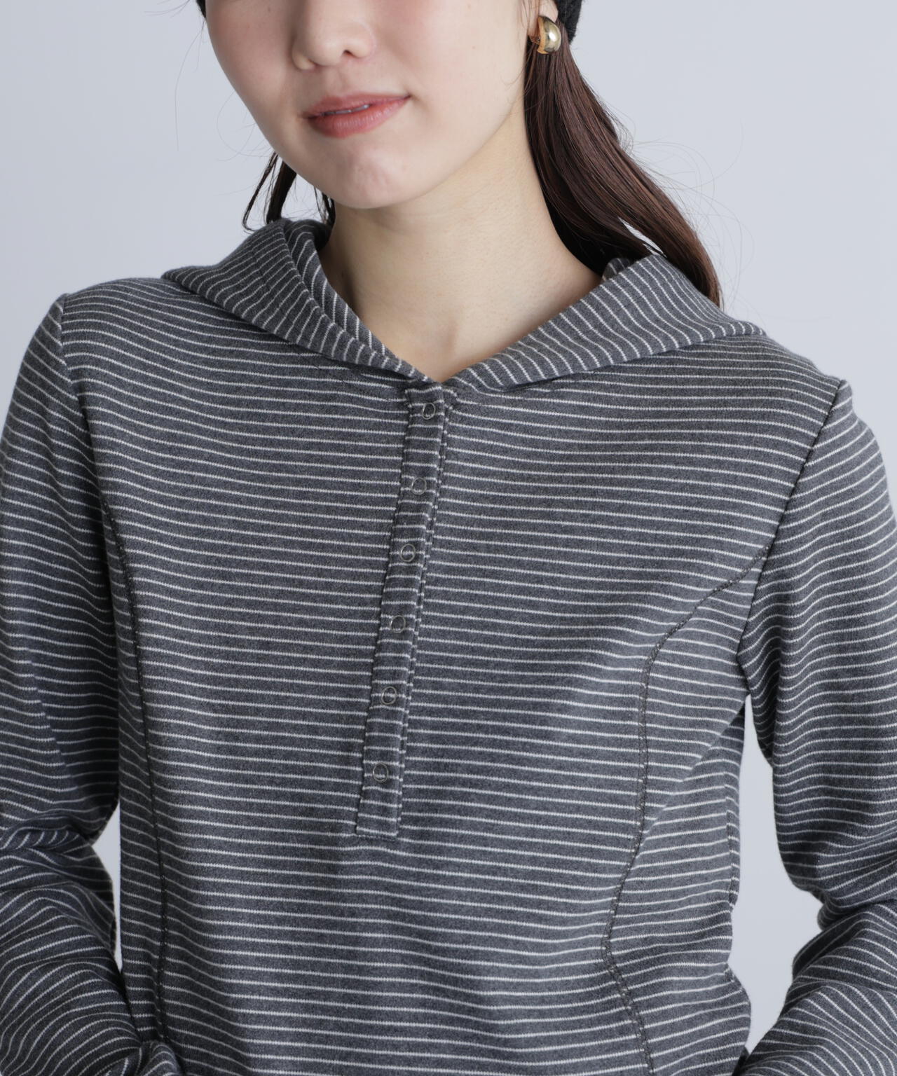 【追加生産予約】スキッパーカットソーフーディー