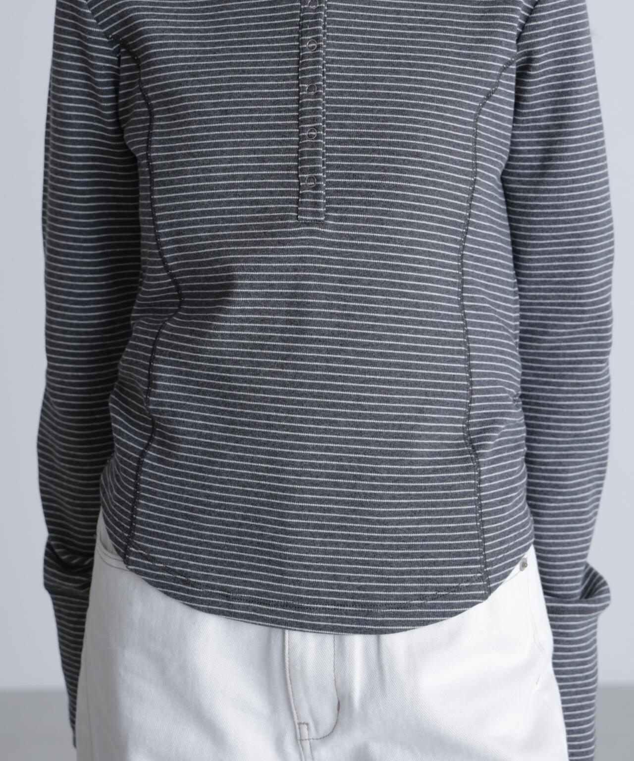 【追加生産予約】スキッパーカットソーフーディー