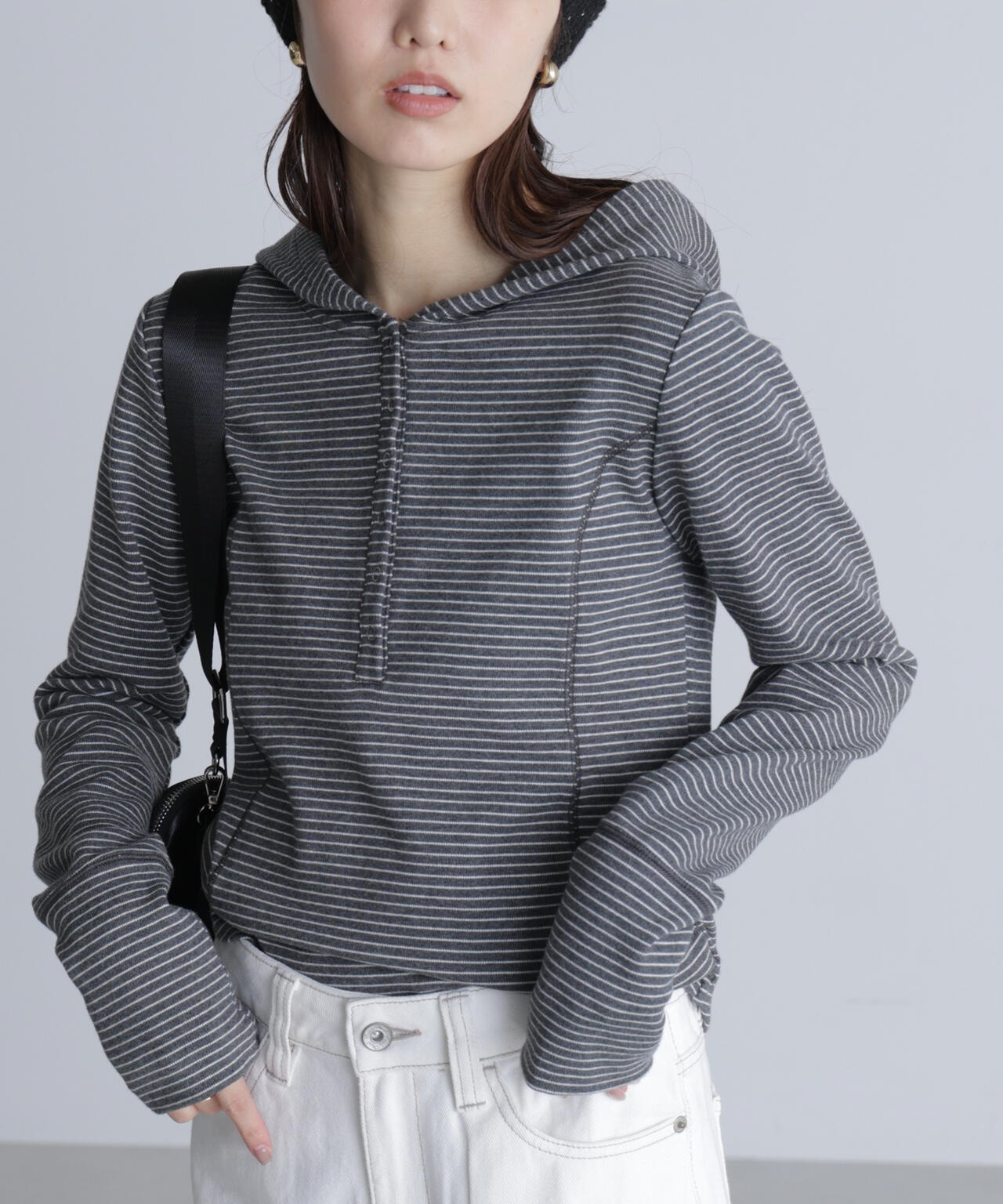 【追加生産予約】スキッパーカットソーフーディー