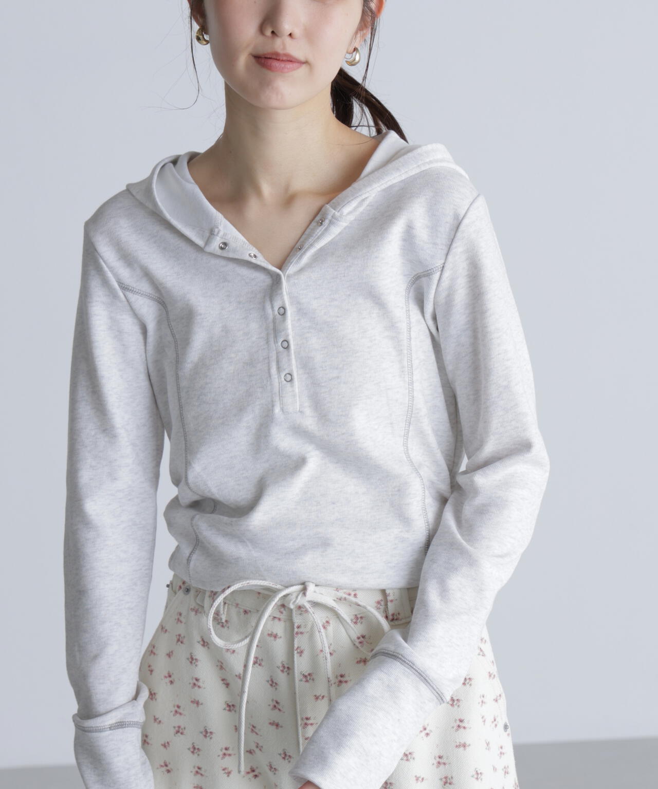 スキッパーカットソーフーディー