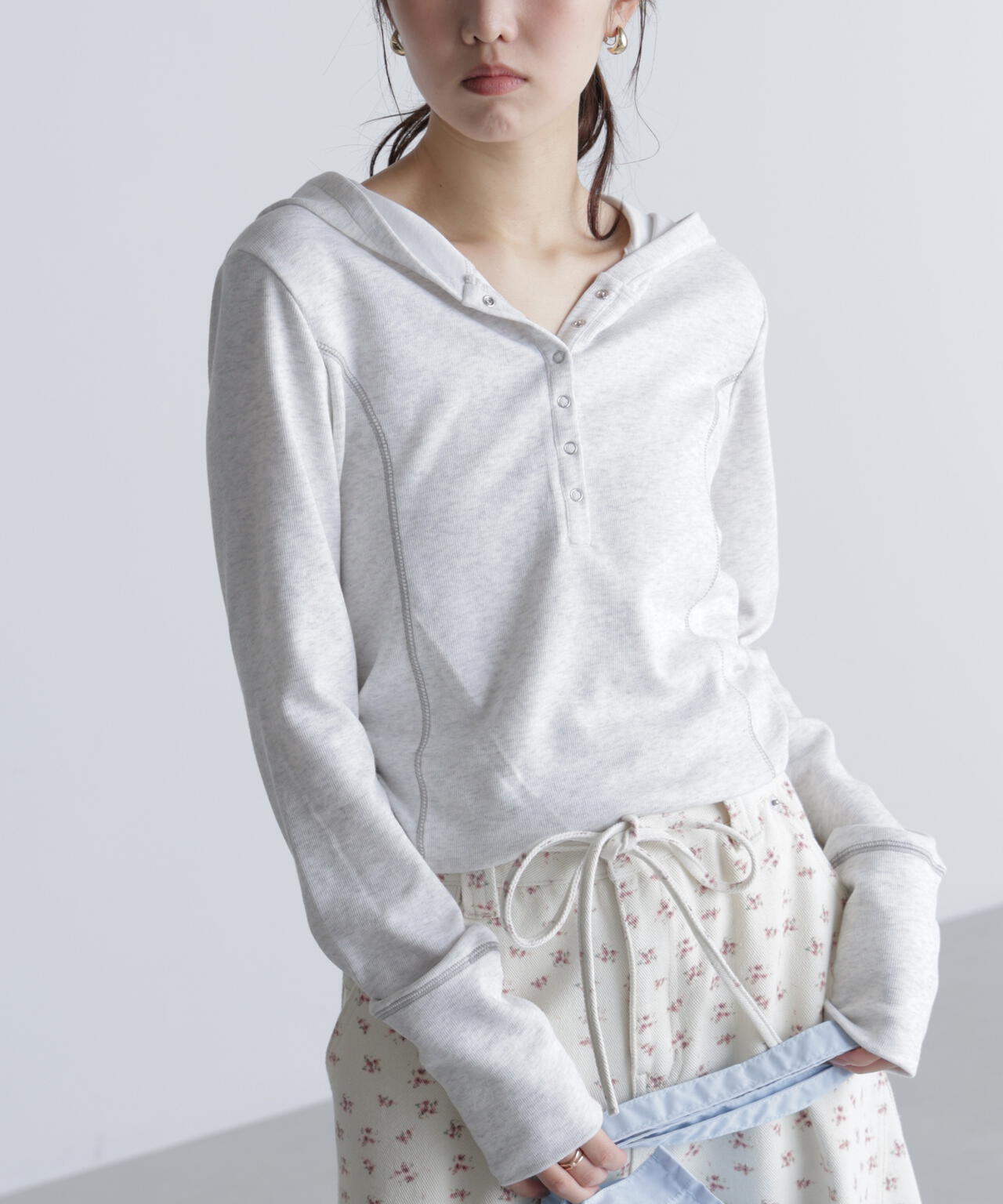 スキッパーカットソーフーディー