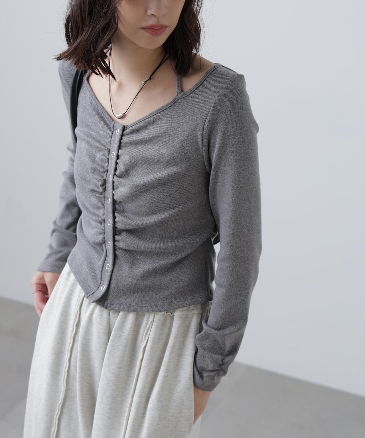 フロントギャザーデコルテカットソー