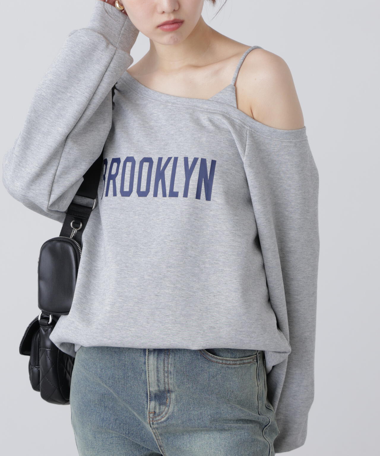 ワンショルロゴプリントスウェット