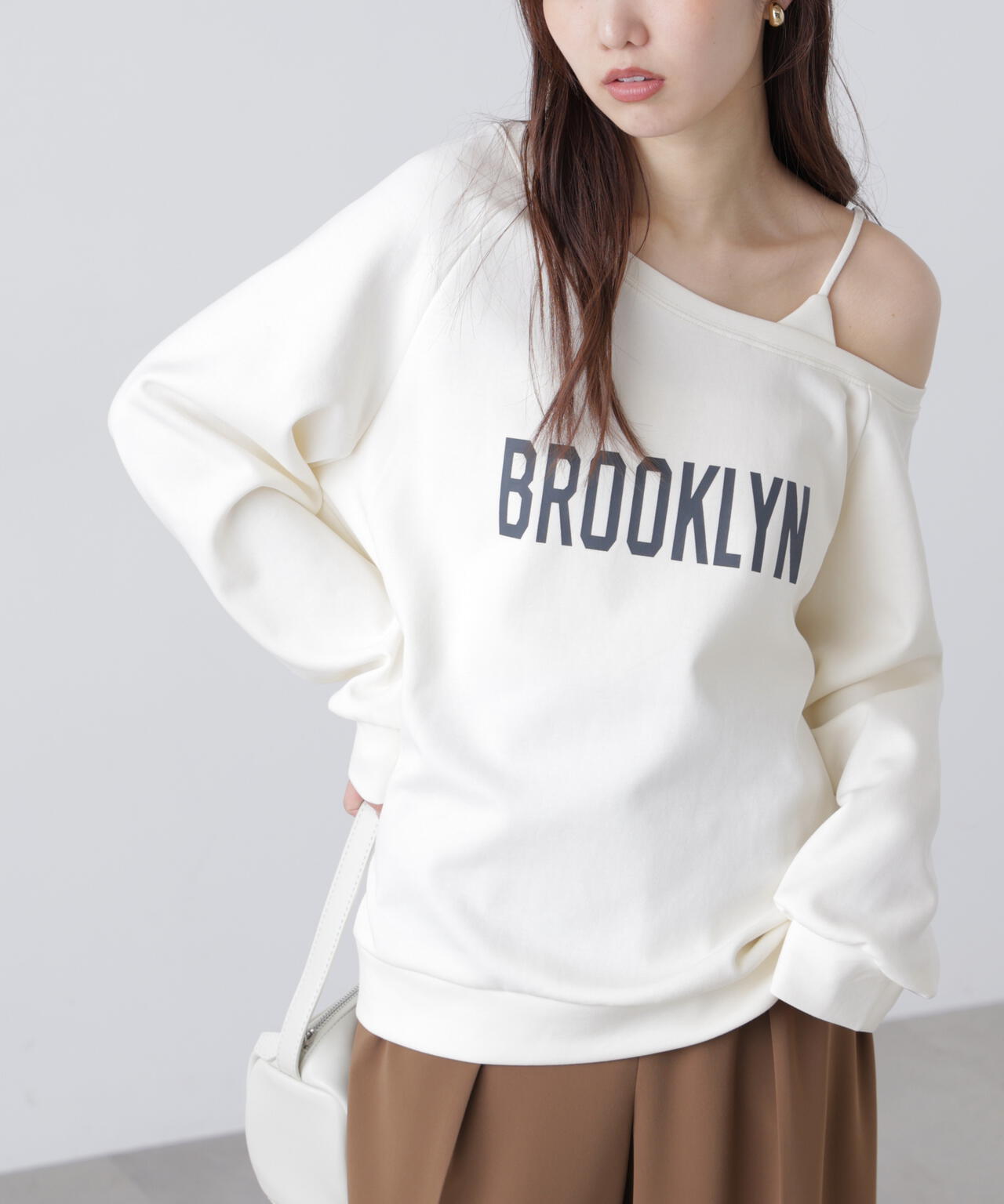 ワンショルロゴプリントスウェット