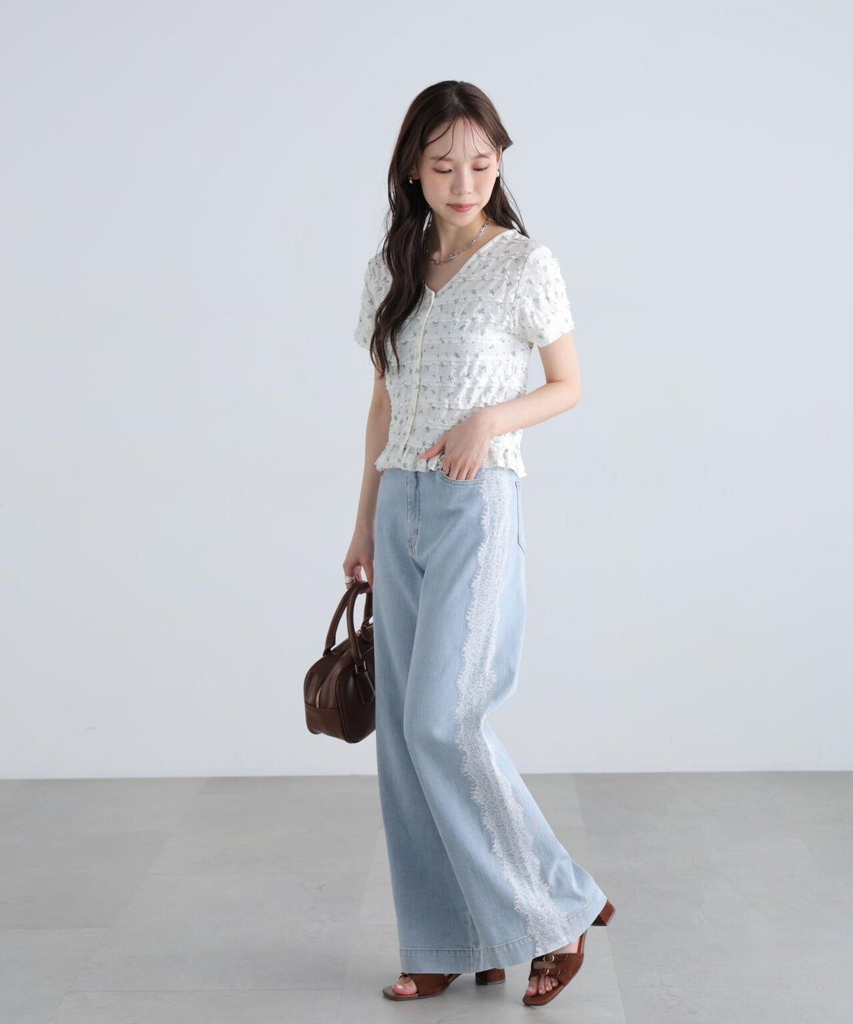 164cm 着用サイズ:FR
