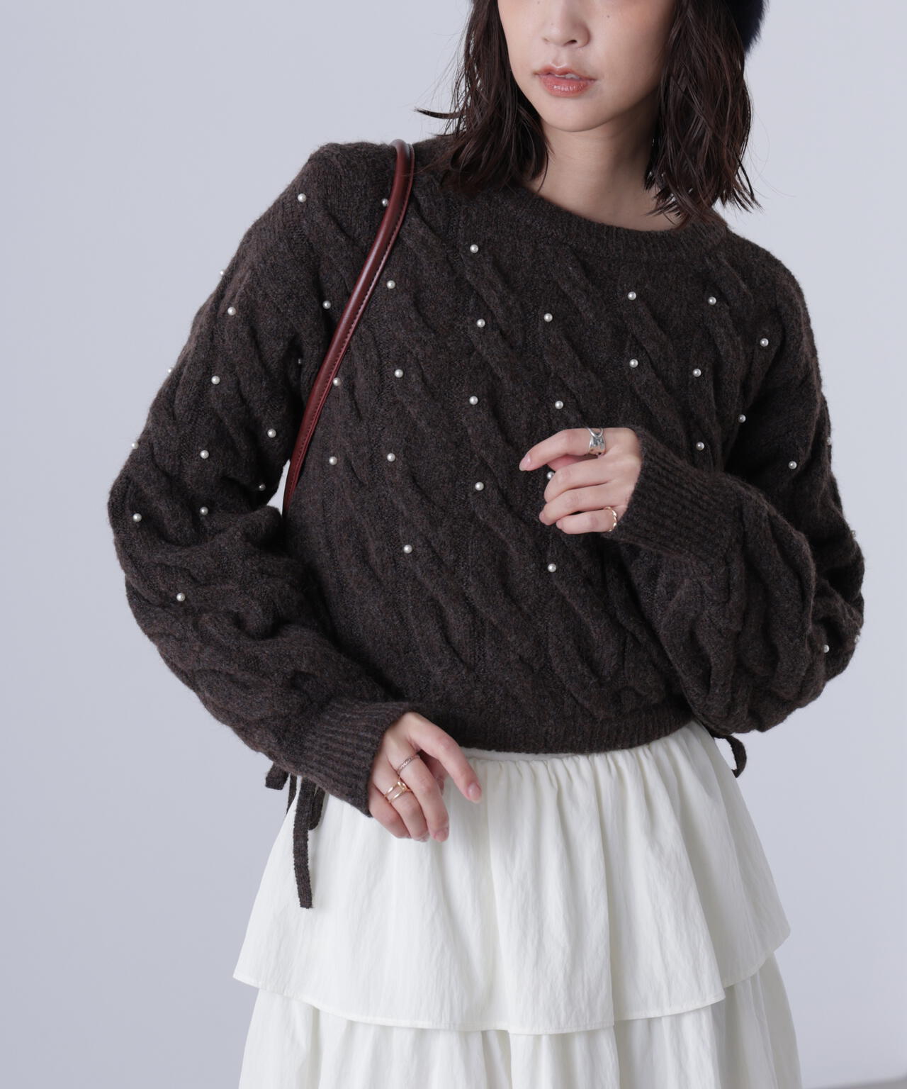 【レッド 追加生産予約】ウエストゴムパールミックスケーブルドロストニット