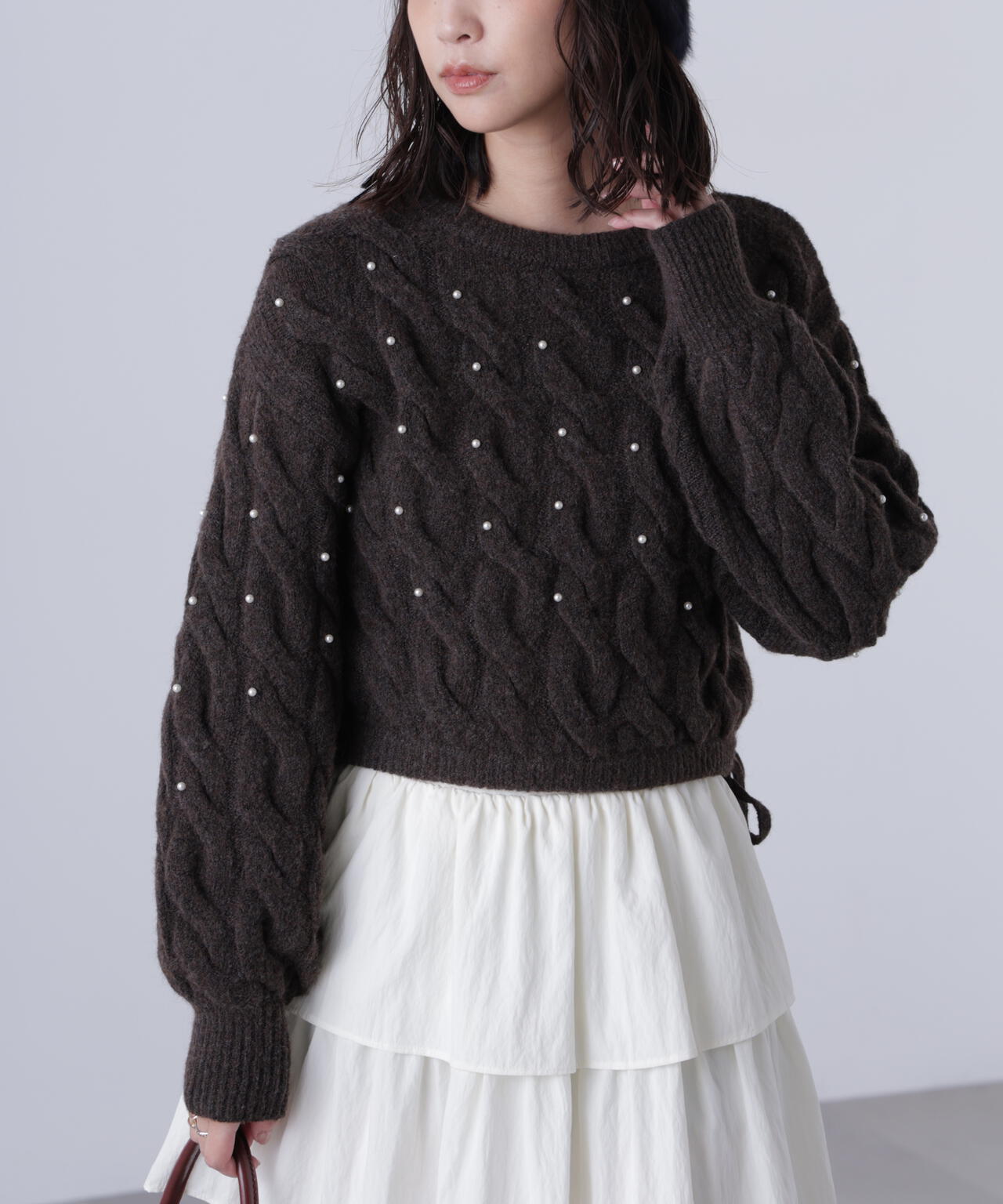 【レッド 追加生産予約】ウエストゴムパールミックスケーブルドロストニット