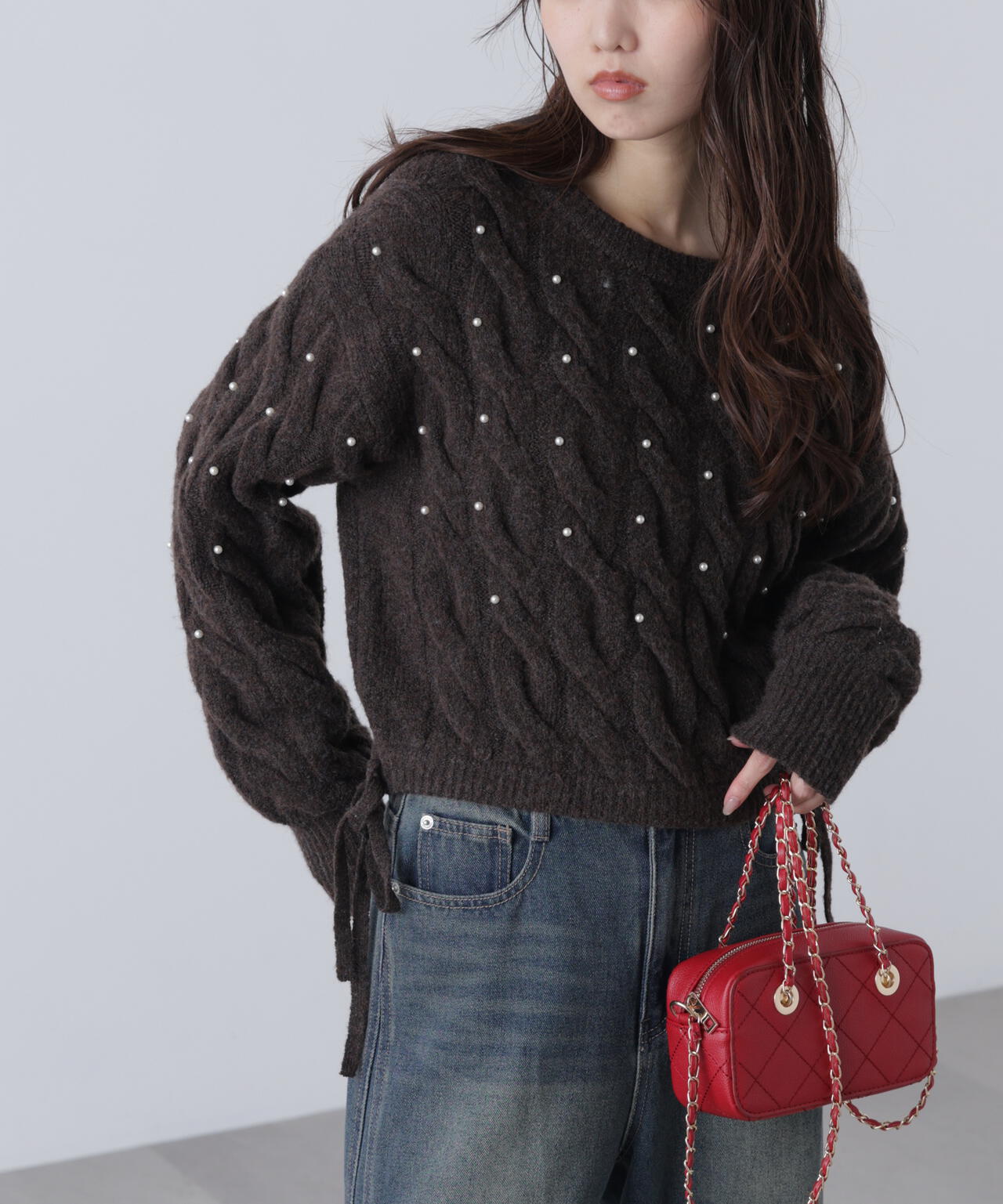 【レッド 追加生産予約】ウエストゴムパールミックスケーブルドロストニット