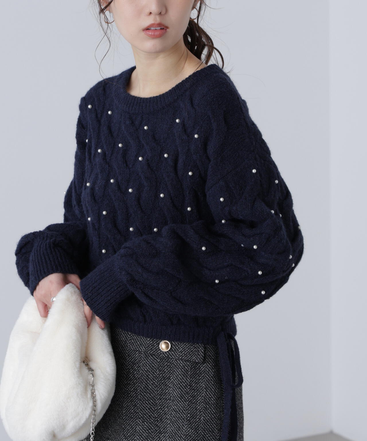 【レッド 追加生産予約】ウエストゴムパールミックスケーブルドロストニット