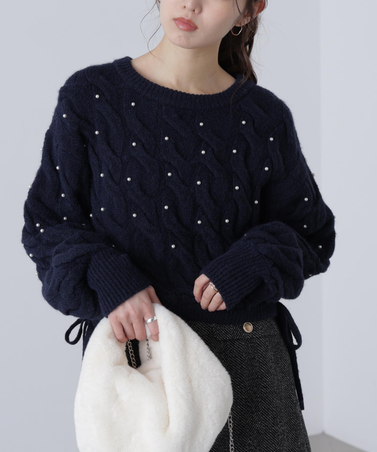 【レッド 追加生産予約】ウエストゴムパールミックスケーブルドロストニット