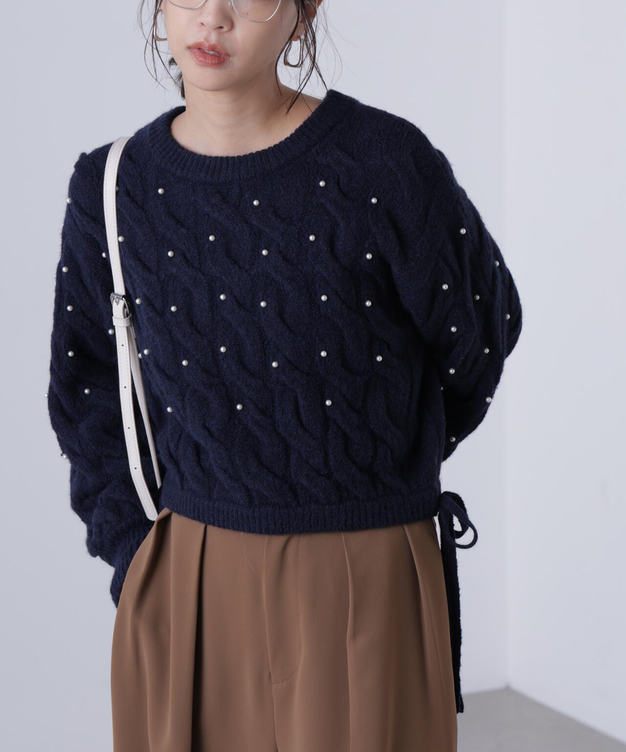 【レッド 追加生産予約】ウエストゴムパールミックスケーブルドロストニット