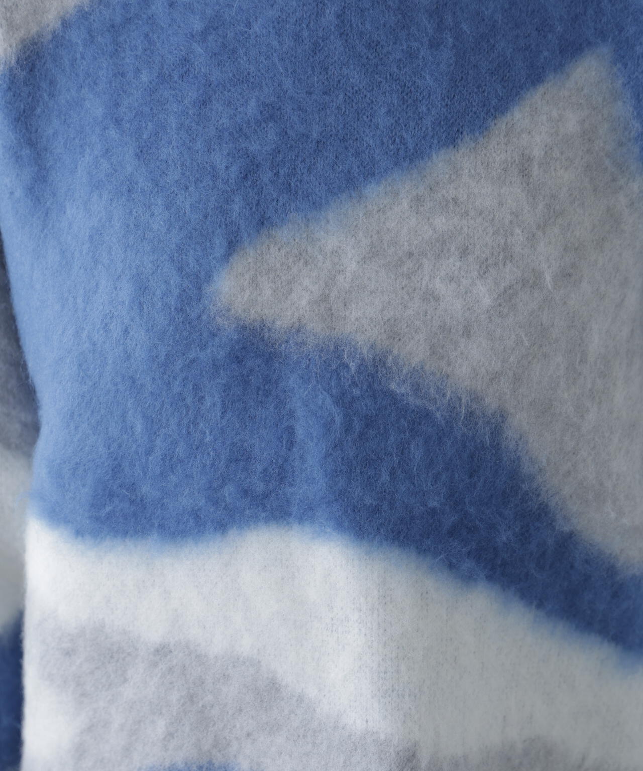 起毛ニュアンス柄ニット