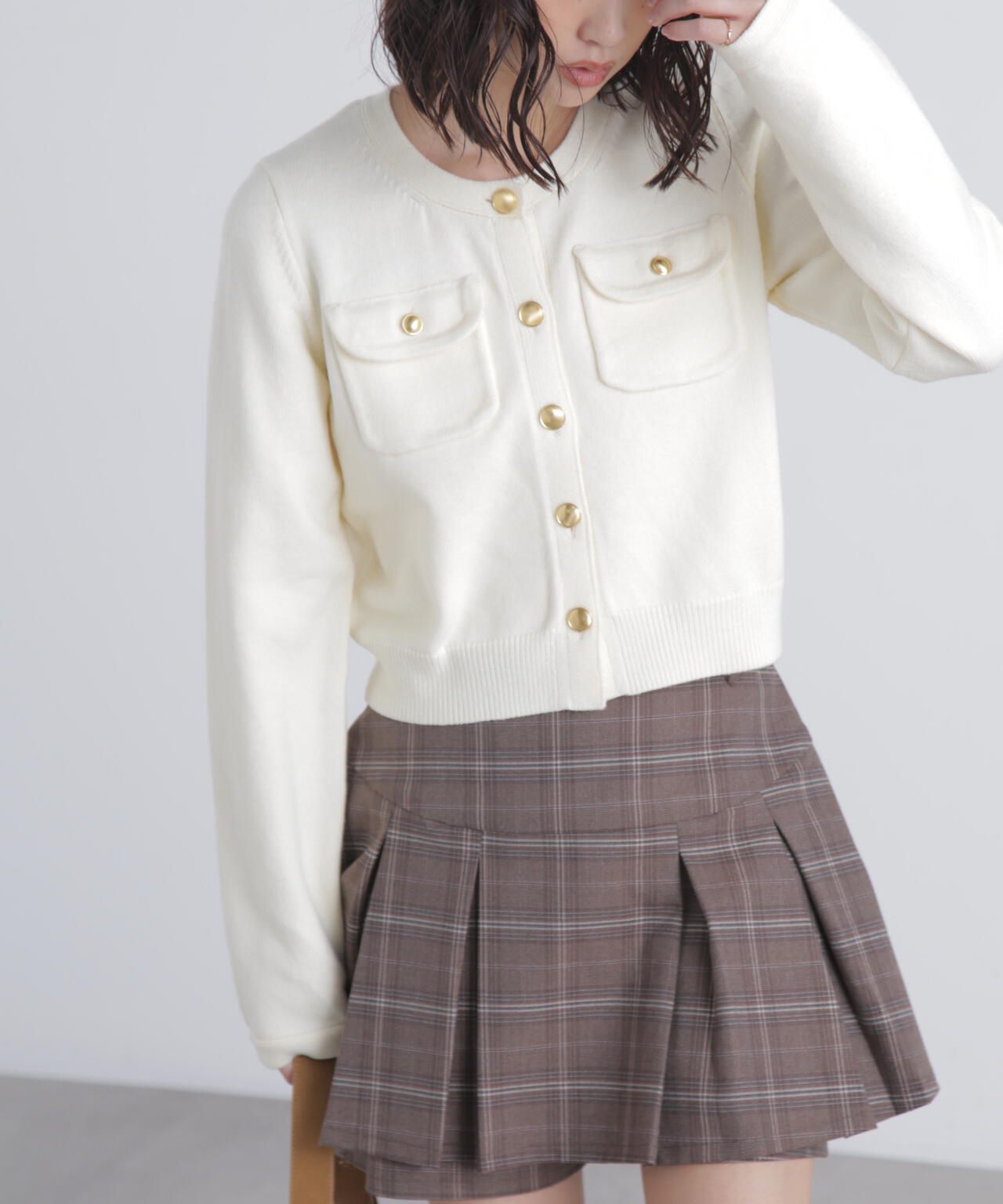 フロントポケット金ボタンニットカーディガン