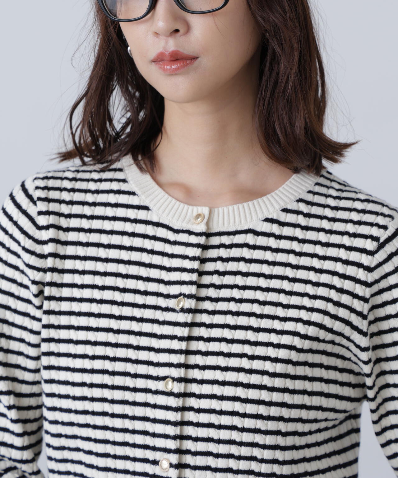 金ボタンミニケーブルカーディガン