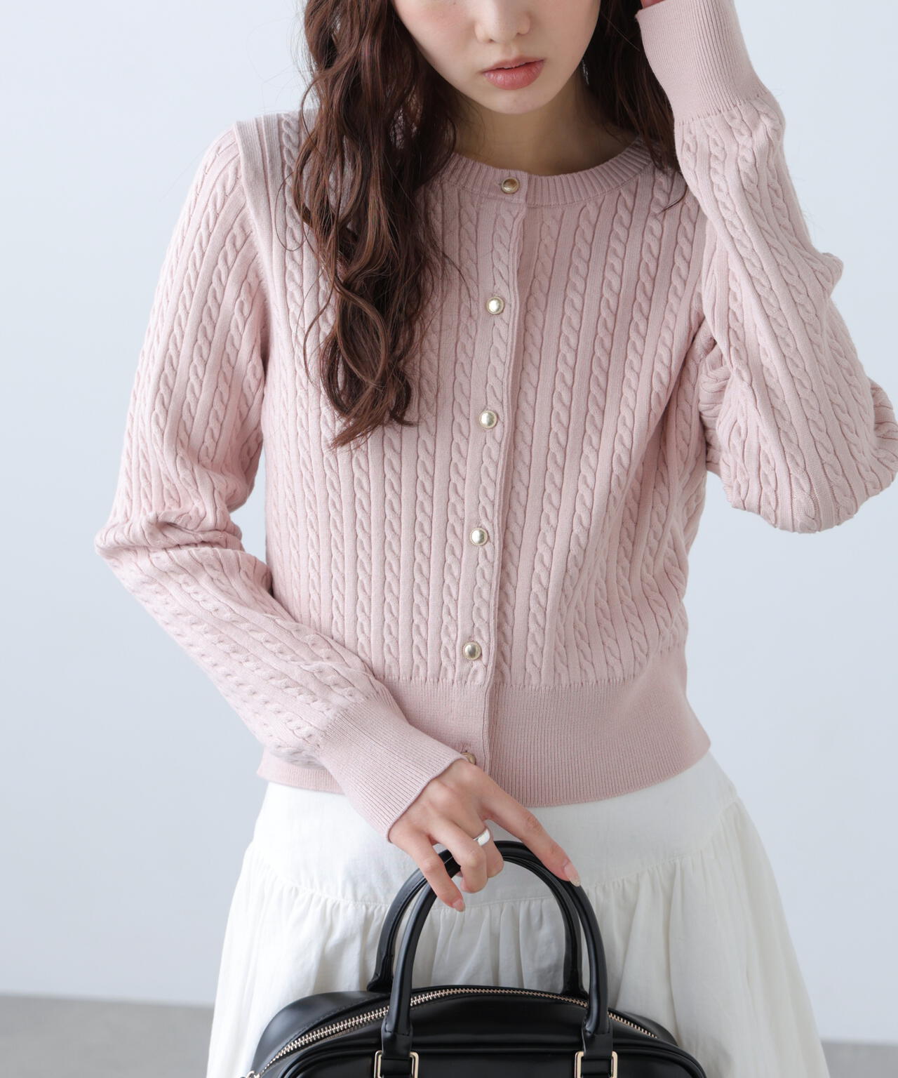 金ボタンミニケーブルカーディガン