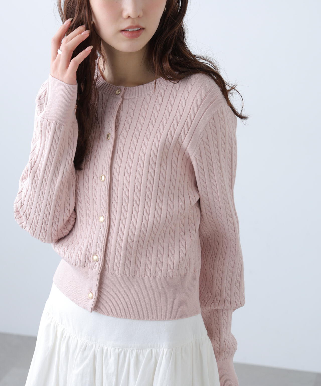 金ボタンミニケーブルカーディガン