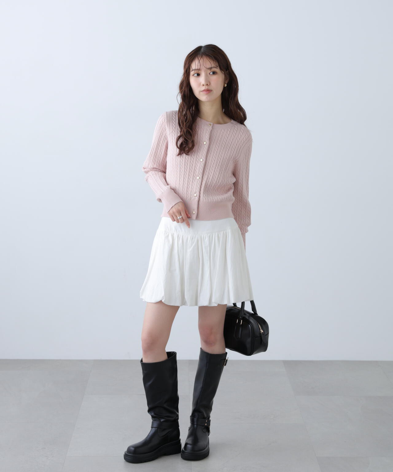 金ボタンミニケーブルカーディガン