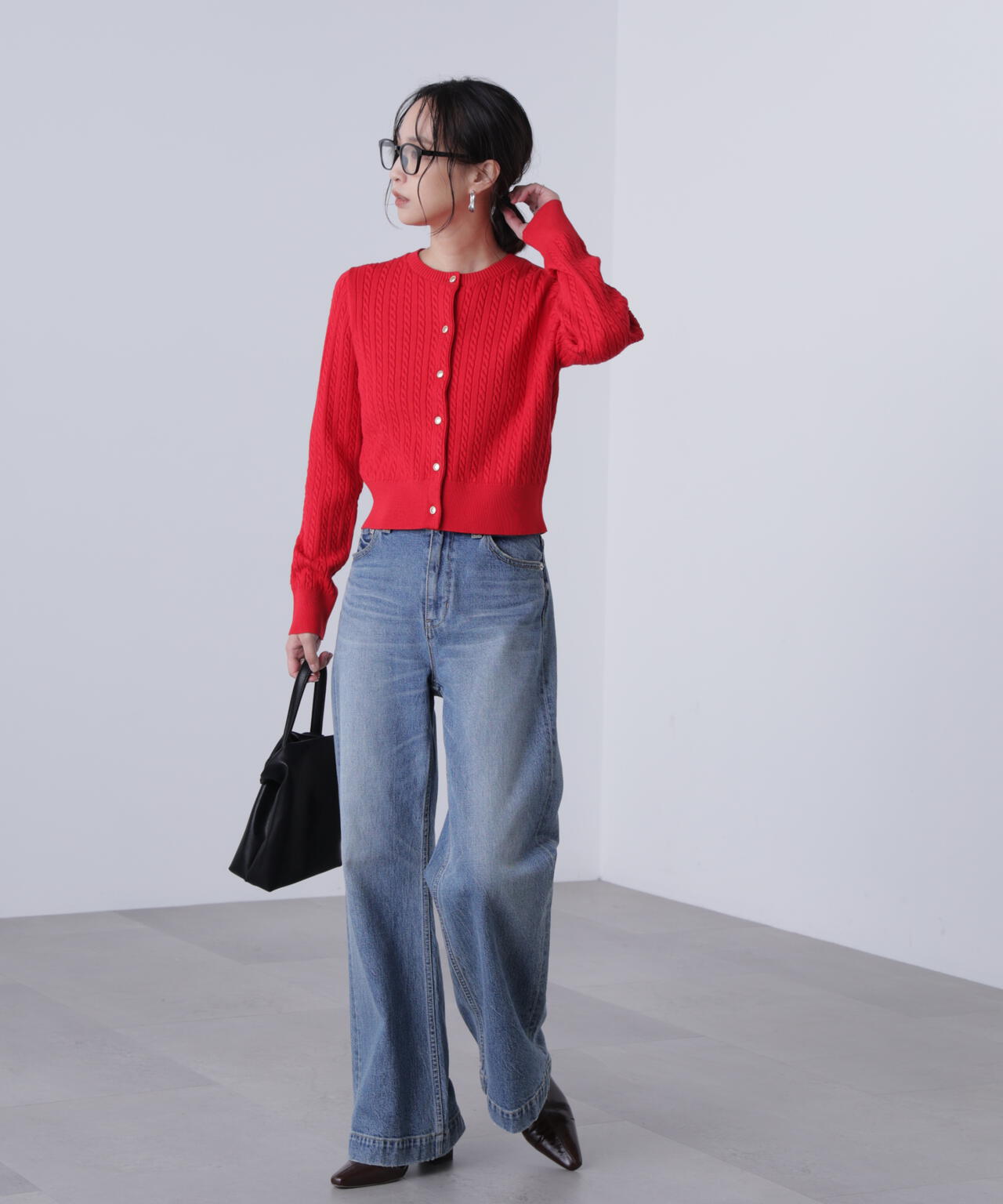 金ボタンミニケーブルカーディガン