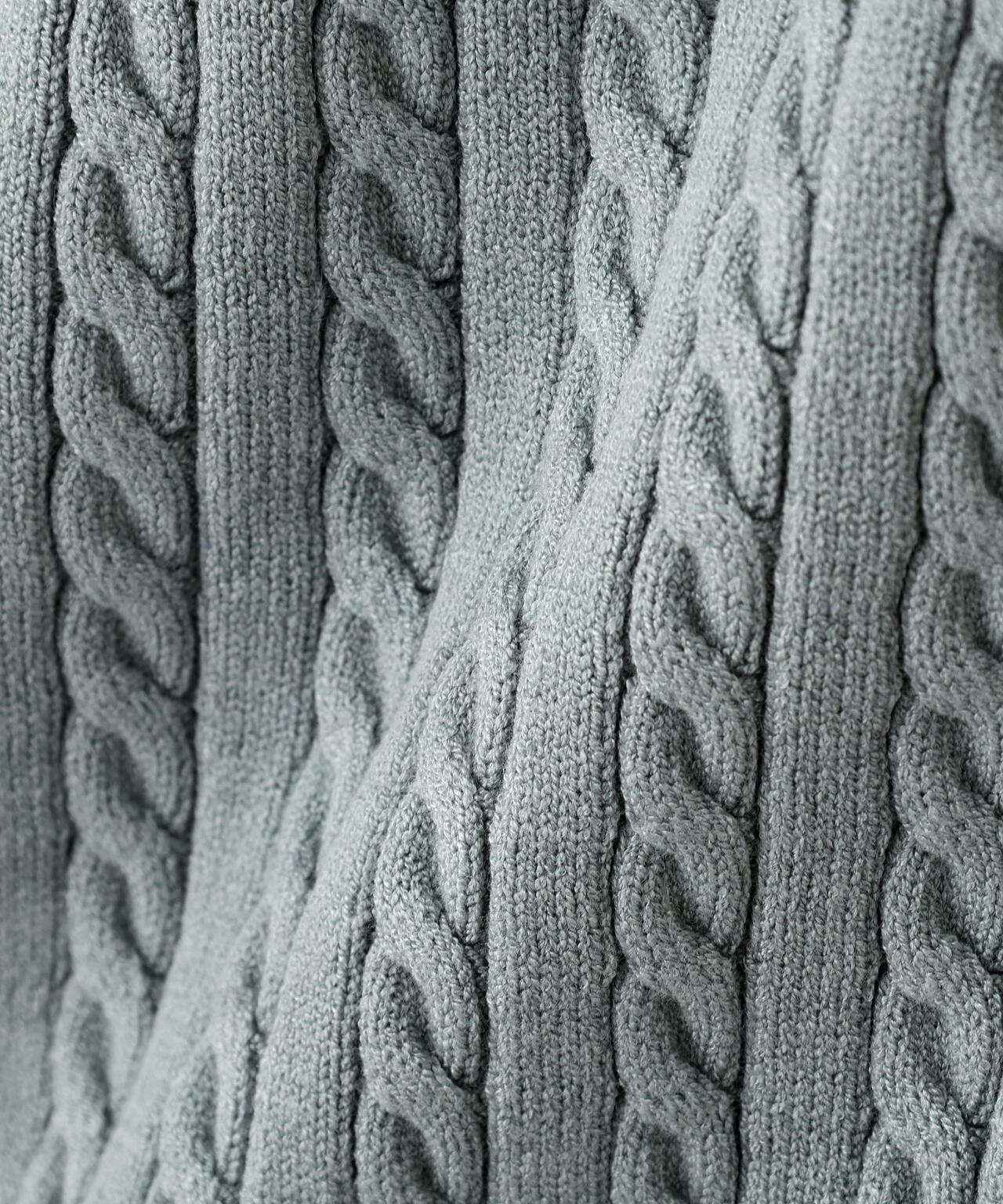 金ボタンミニケーブルカーディガン