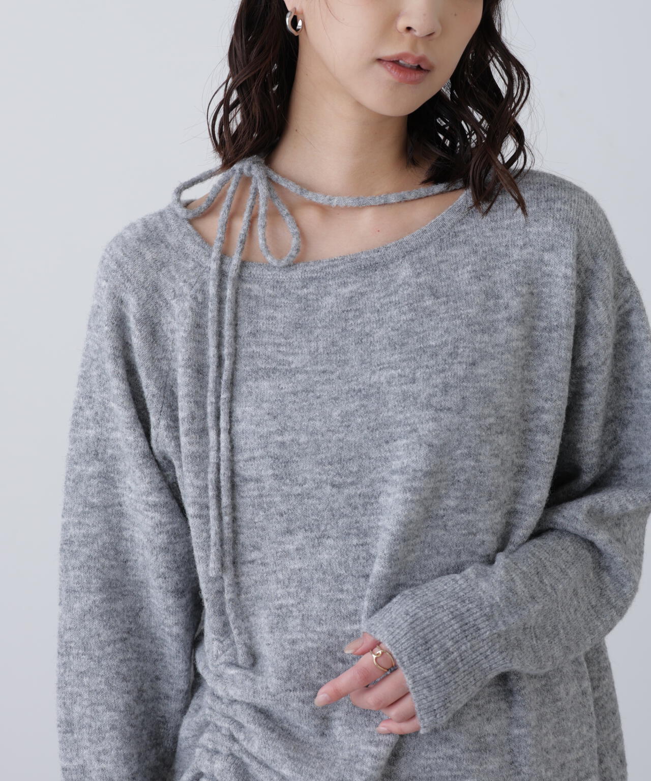 ワンショルルーズニット