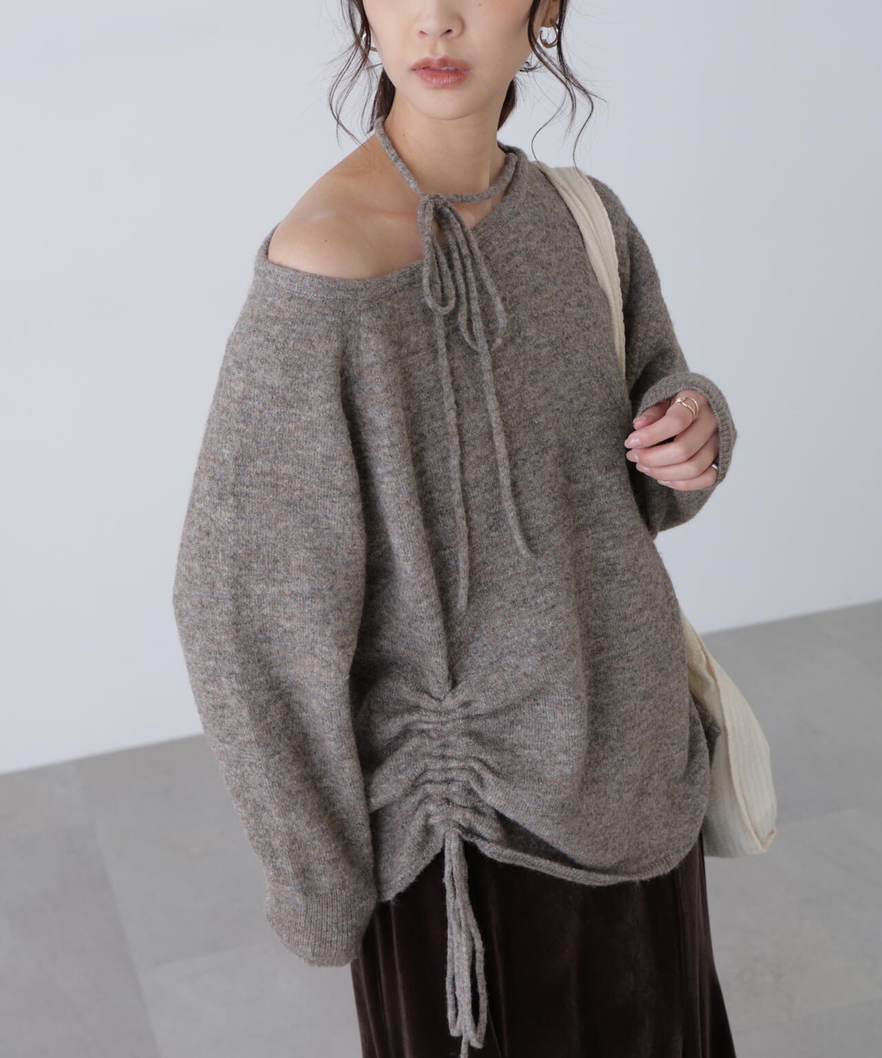 ワンショルルーズニット